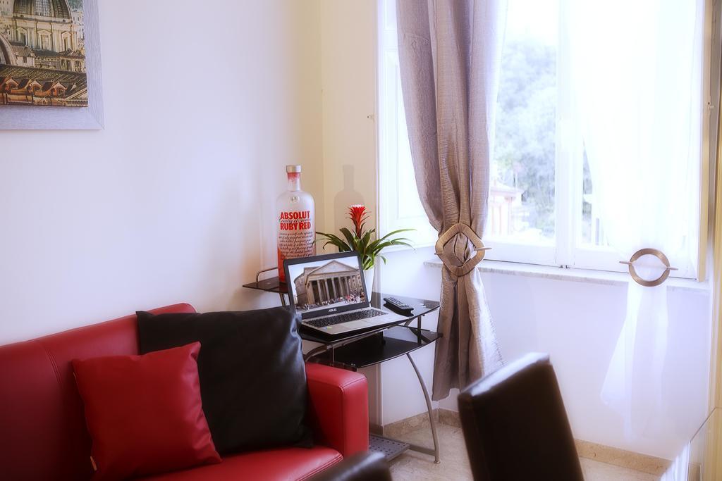 Luxury Domus Amadeus Apartment Rome Exterior photo